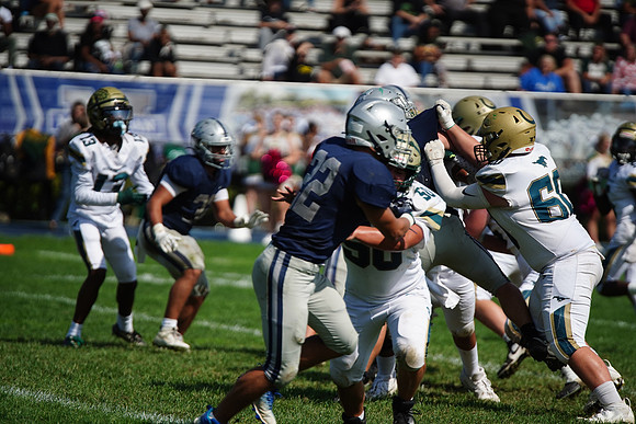 BMHSFB_10-1-23_1943