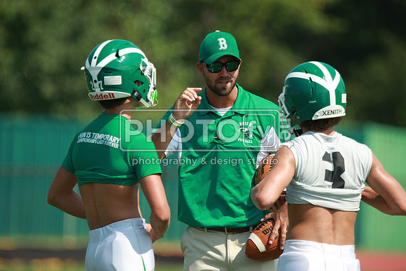 BDHSFB_9-10-16_1026